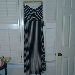 West Kei Black and White Striped Top